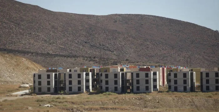 EN EL ABANDONO 5 MILLONES DE CASAS CONSTRUIDAS PARA TRABAJADORES