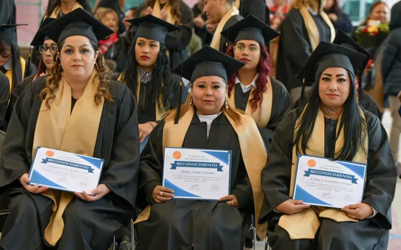 CULMINAN SUS ESTUDIOS 46 TRABAJADORES DE LA EMPRESA COMMSCOPE EN CIUDAD JUÁREZ