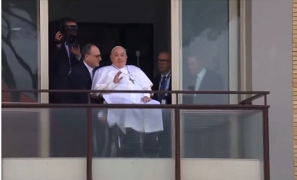 EL REGRESO DEL PAPA FRANCISCO AL VATICANO TRAS SU HOSPITALIZACIÓN MARCA UNA NUEVA FASE EN SU PONTIFICADO