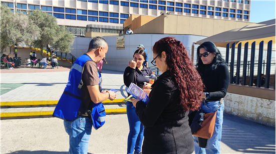 REFUERZA POLICÍA MUNICIPAL VIGILANCIA EN CALLES DEL HOSPITAL MORELOS DEL IMSS