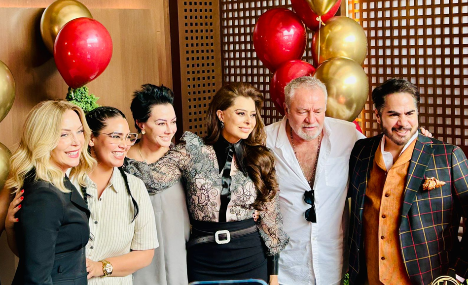 FESTEJAN A YADHIRA CARRILLO