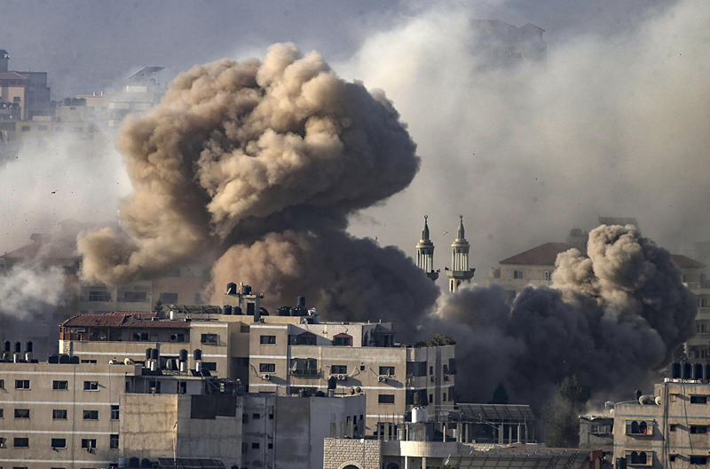 “TODOS HAN MUERTO”, DICE UN SUPERVIVIENTE DE LOS ATAQUES ISRAELÍES CONTRA EL NORTE DE LA FRANJA DE GAZA ESTE MIÉRCOLES