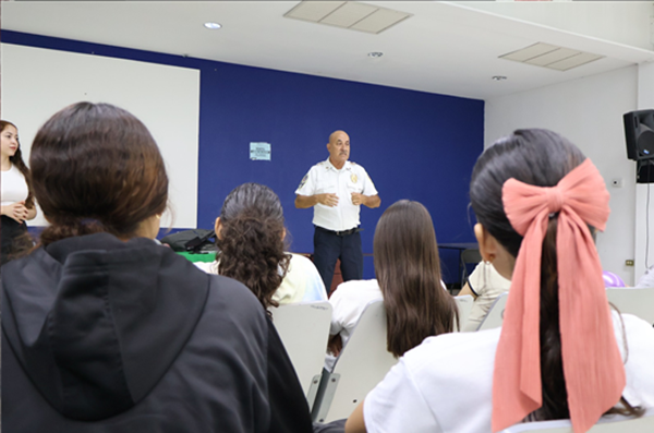INVITA POLICÍA MUNICIPAL A SUMAR A JÓVENES DE DIFÍCIL CONDUCTA A PROGRAMA “NIÑAS, NIÑOS Y ADOLESCENTES AL ESTUDIO”