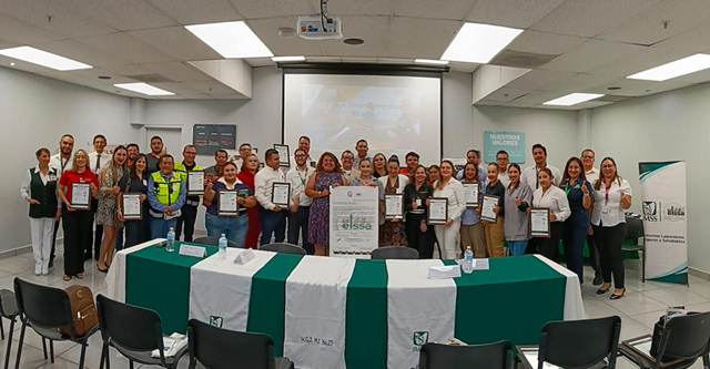 ENTREGA IMSS CHIHUAHUA DISTINTIVO DE LA ESTRATEGIA NACIONAL ELSSA A 8 EMPRESAS DE PARRAL