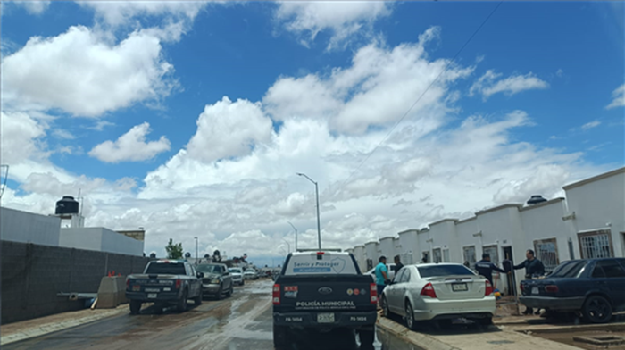 ATIENDE GOBIERNO MUNICIPAL AFECTACIONES POR LLUVIAS EN LA COLONIA PRADERAS DEL SUR