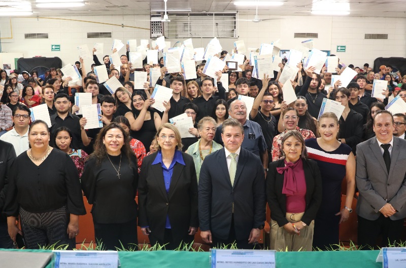 MARÍA EUGENIA GALVÁN ANTILLÓN FUNGIÓ COMO MADRINA DE LA GENERACIÓN 2022-2025, DEL SISTEMA DE ENSEÑANZA ABIERTA DEL COBACH
