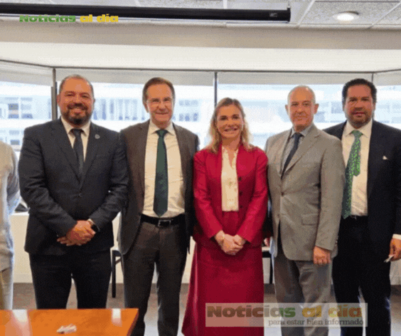 MARU CAMPOS DA A CONOCER EN WASHINGTON LAS ACCIONES DEL ESTADO PARA MANTENER AL GANADO LIBRE DEL GUSANO BARRENADOR