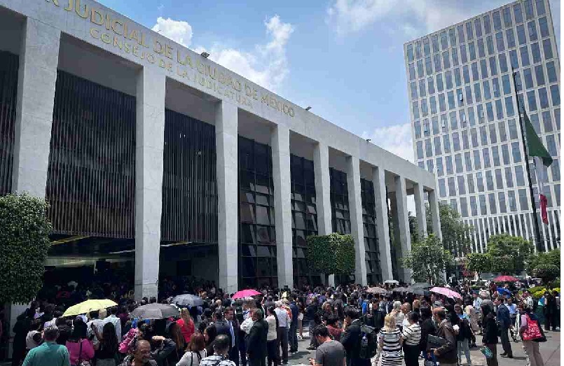 TRABAJADORES DEL PODER JUDICIAL CAPITALINO REGRESARON A SUS LABORES TRAS CINCO SEMANAS DE PARO