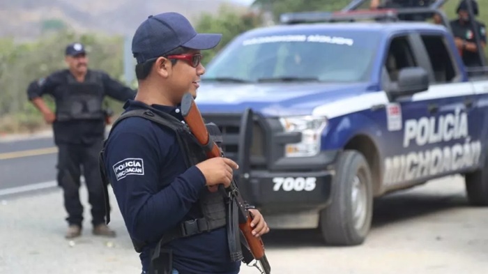 AUMENTAN, ATAQUES A POLICÍAS MUNICIPALES EN MICHOACÁN