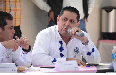 MARCO QUEZADA NO TIENE CARA PARA DENOSTAR AL GOBIERNO DE MARCO BONILLA, TIENE DEUDA CON LA SOCIEDAD PRO AEROSHOW: REG. FÉLIX MARTÍNEZ