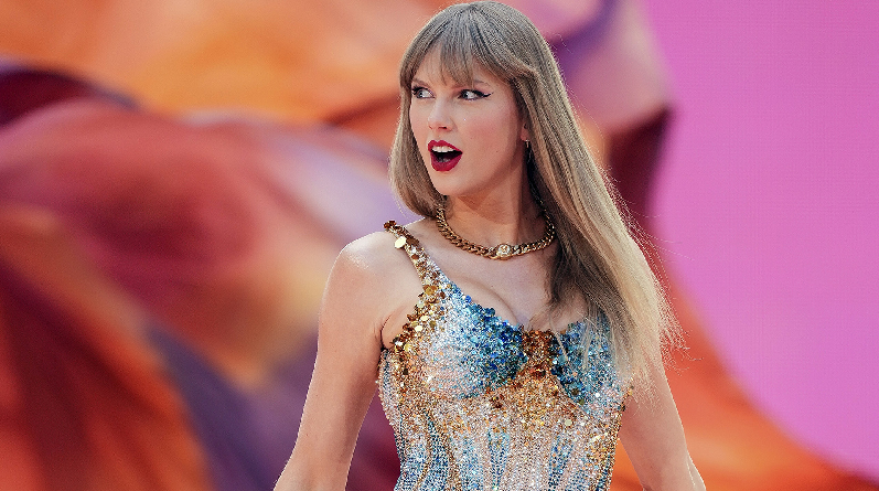 TAYLOR SWIFT ANUNCIA SU ÁLBUM NÚMERO 12