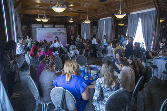 REALIZA MUNICIPIO ENCUENTRO DE MUJERES TEJIENDO VIDA Y FAMILIA