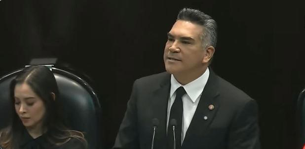 ACUSACIONES DEL PRI DE “NARCOPOLÍTICA” Y PROTESTAS CON MEGÁFONOS MARCAN INICIO DE SESIONES