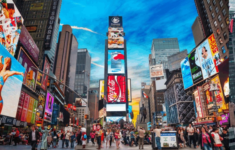 TOURISM ECONOMICS, QUE CONTABILIZA SUS DATOS HASTA JULIO, LOS VIAJES A EE.UU. DESDE EL EXTRANJERO HAN DESCENDIDO UN 3.9 % EN LO QUE VA DE AÑO