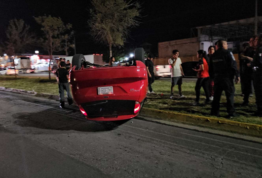 VUELCA SU FOCUS EN CHOQUE SOBRE LA JUÁREZ A CHIHUAHUA