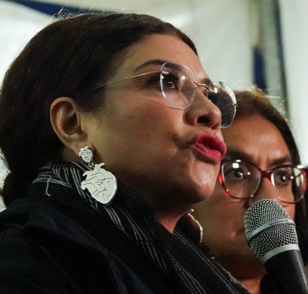 CLARA BRUGADA, ENCABEZA LA CONFERENCIA DE PRENSA RESPECTO A LA EXPLOSIÓN DE UNA PIPA EN IZTAPALAPA.