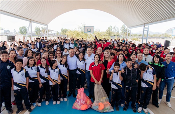 INAUGURA MARCO BONILLA REHABILITACIÓN DE ÁREAS EN SECUNDARIA 3046 Y 3013