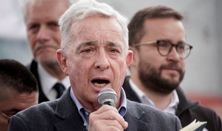 REVOCAN CONDENA AL EXPRESIDENTE ÁLVARO URIBE EN BOGOTÁ