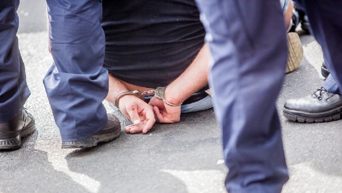 EN JALISCO FUE DETENIDO UN HOMBRE ACUSADO DE DESVIAR MÁS DE 300 MILLONES DE PESOS EN NAYARIT