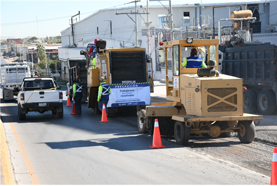 INICIA MUNICIPIO LABORES DE RECARPETEO EN LA AVENIDA SILVESTRE TERRAZAS