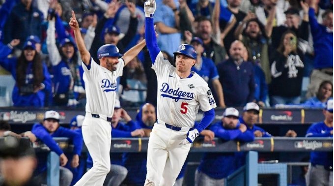 DODGERS GANA TERCERO DE SERIE 6-5 A TORONTO EN 18 ENTRADAS