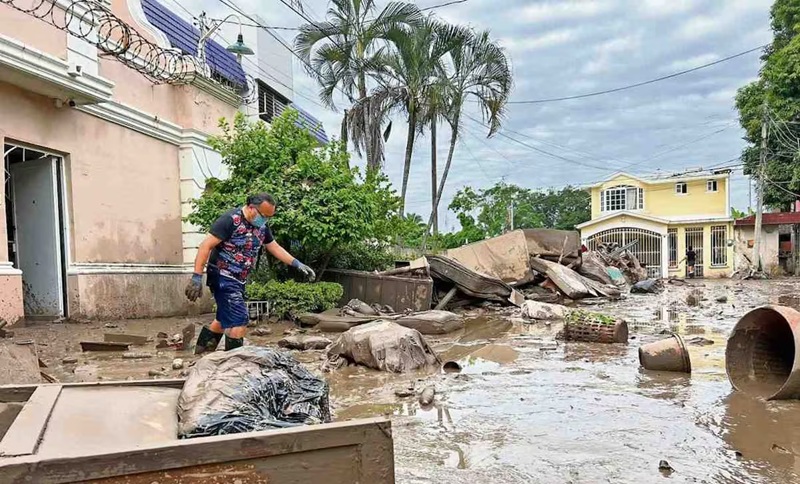SIGUEN DESAPARECIDOS EN VERACRUZ TRAS LAS LLUVIAS