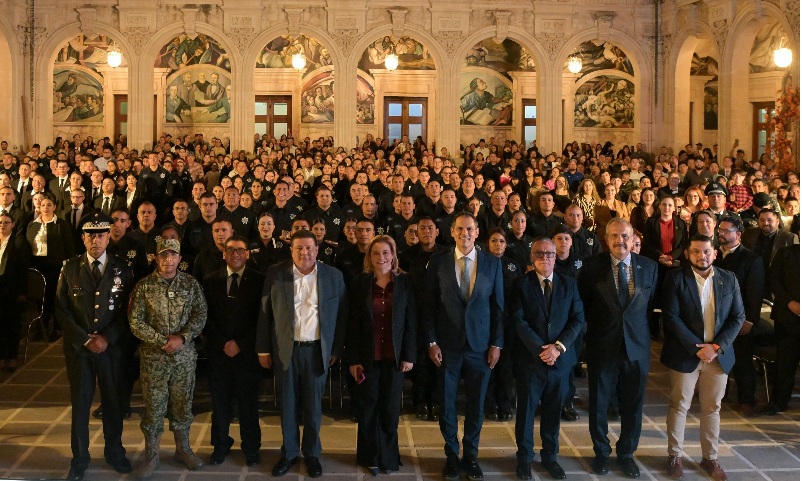 MARU CAMPOS ENCABEZA TOMA DE PROTESTA A 180 ELEMENTOS DE FORMACIÓN INICIAL DE LA SSPE