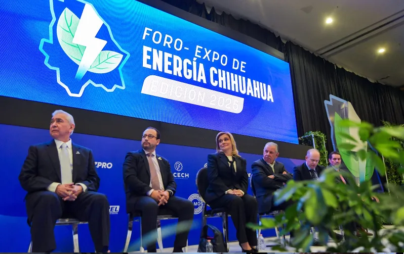 MARU CAMPOS PRESENTA ESTRATEGIA INTEGRAL PARA EL DESARROLLO Y EXPANSIÓN DE DUCTOS DE GAS NATURAL EN CHIHUAHUA