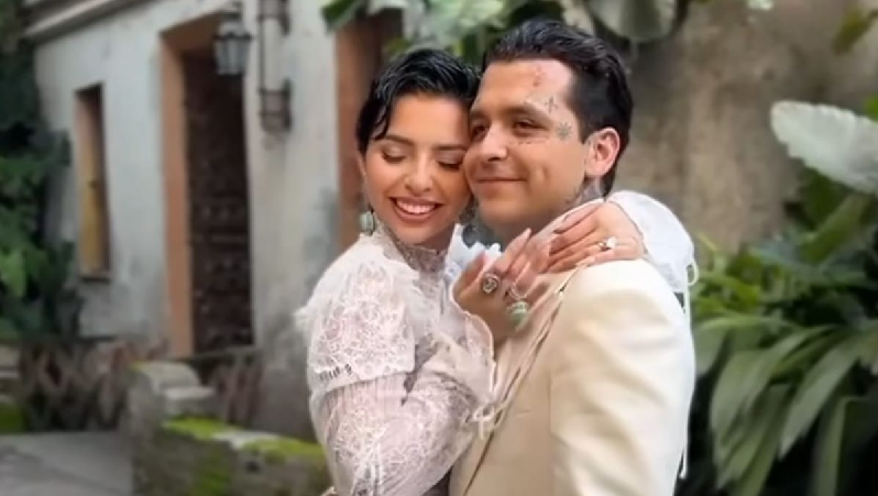 ÁNGELA AGUILAR ANUNCIA SU BODA POR LA IGLESIA CON CHRISTIAN NODAL 