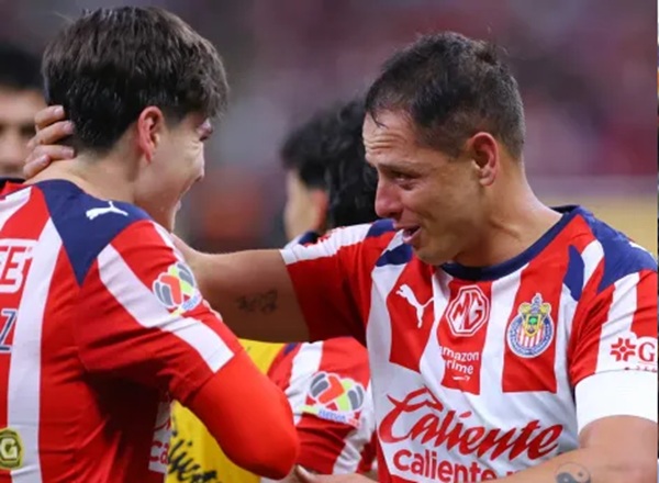 CHICHARITO HERNÁNDEZ ROMPE EN LLANTO TRAS SU GOLAZO A RAYADOS