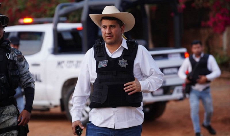 LA FISCALÍA DE MICHOACÁN INVESTIGA A LOS OCHO POLICÍAS MUNICIPALES DE URUAPAN QUE FUNGÍAN COMO ESCOLTAS DEL ALCALDE CARLOS MANZO