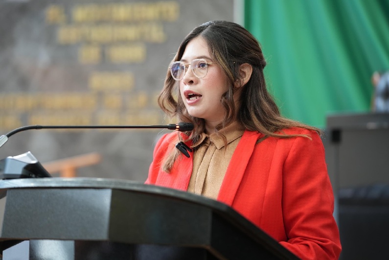 MARU CAMPOS SE PUBLICITA CON 837 MILLONES DE LOS CHIHUAHUENSES; DENUNCIA DIPUTADA ARGÜELLES