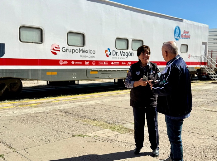 RECORRE LUPITA BORRUEL EL DR. VAGÓN Y ATIENDE SOLICITUDES DE LA CIUDADANÍA