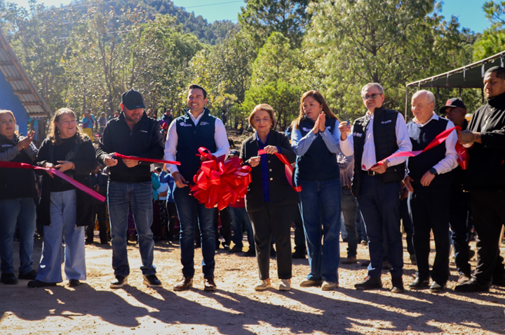 INAUGURA DIF ESTATAL CERENAM NO. 21 Y COMEDOR COMUNITARIO EN URUACHI
