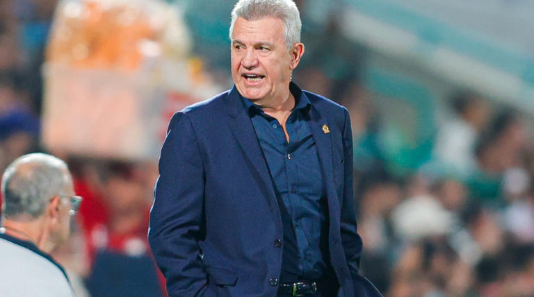 JAVIER AGUIRRE RESPONDE A LA AFICIÓN TRAS LOS ABUCHEOS