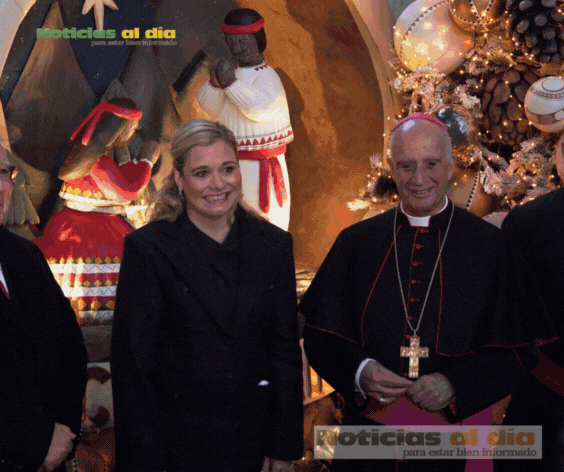 MARU CAMPOS INAUGURA CON NACIMIENTO RARÁMURI EXPOSICIÓN DE 100 PESEBRES EN EL VATICANO