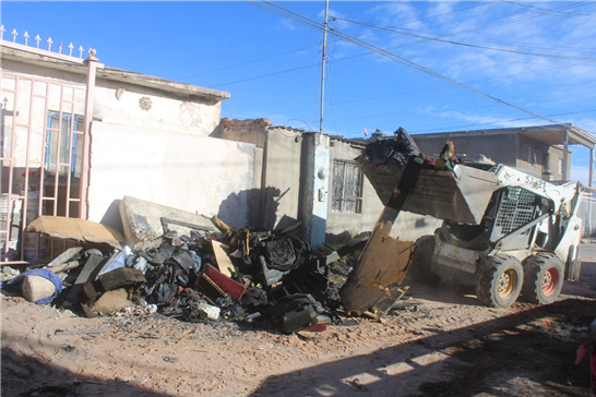 APOYA MUNICIPIO A RETIRAR PERTENENCIAS DAÑADAS EN CASA QUE SUFRIÓ INCENDIO