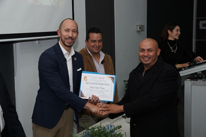 RECONOCEN FECHAC Y CELIDERH A DIRECTIVOS Y DOCENTES QUE FORTALECEN  SUS CAPACIDADES PARA TRANSFORMAR LA EDUCACIÓN EN JUÁREZ