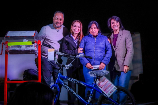 FAMILIAS DE COLONIA MARGARITA MAZA DE JUÁREZ CELEBRAN NAVIDAD CON POSADA DEL MUNICIPIO