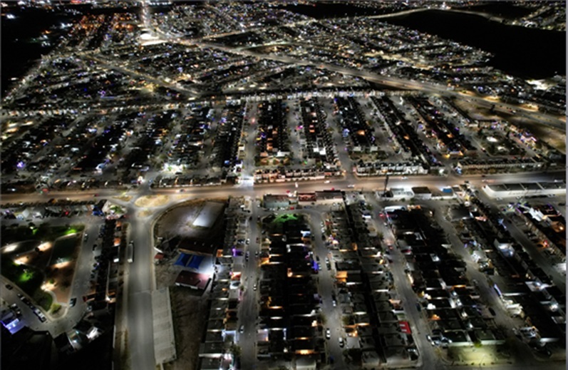 BENEFICIA MUNICIPIO A MÁS DE 16 MIL VECINOS DE ROMANZZA MODERNIZACIÓN DEL ALUMBRADO LED