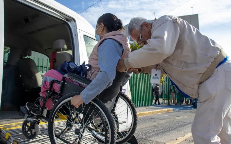 ANUNCIA DESARROLLO HUMANO AJUSTES AL SERVICIO DE TRANSPORTE ADAPTADO DURANTE PERIODO VACACIONAL