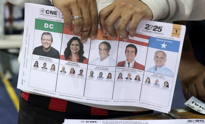 EL RECUENTO DE VOTOS EN HONDURAS SIGUE ATRASADO POR LOS DELEGADOS DE PARTIDOS POLÍTICOS ACUSA PRESIDENTA DEL CNE