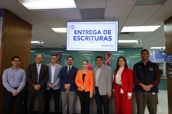 ENTREGA ESTADO 221 ESCRITURAS A BENEFICIARIOS DE 15 MUNICIPIOS DE LA ENTIDAD