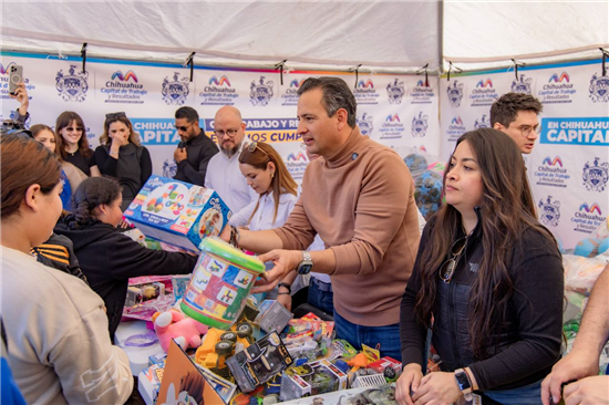 PARTICIPA ALCALDE MARCO BONILLA EN ENTREGA DE JUGUETES RECOLECTADOS DURANTE EL JUGUETÓN