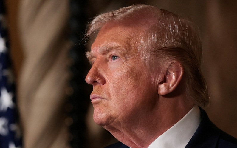 TRUMP INSISTIÓ EN QUE CREE QUE EL GOBIERNO CUBANO “ESTÁ MUY CERCA” DE CAER, PERO EVITÓ AMENAZAR CON UNA INTERVENCIÓN