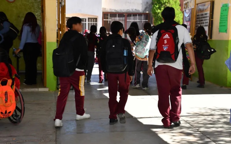 REGRESAN A CLASES ESTE LUNES 661 MIL 335 ESTUDIANTES DE EDUCACIÓN BÁSICA