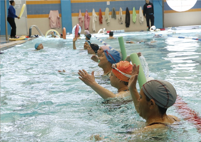 EL DEPORTE QUE TRANSFORMA VIDAS: FAMILIAS MEJORAN SU SALUD GRACIAS A BECAS EN CENTROS DEPORTIVOS