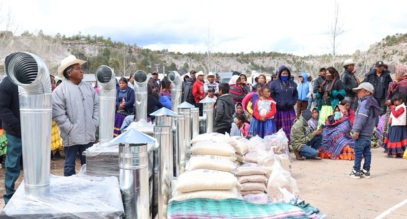 DISTRIBUYE ESTADO 10 TONELADAS DE MAÍZ Y FRIJOL EN COMUNIDADES INDÍGENAS DE BALLEZA