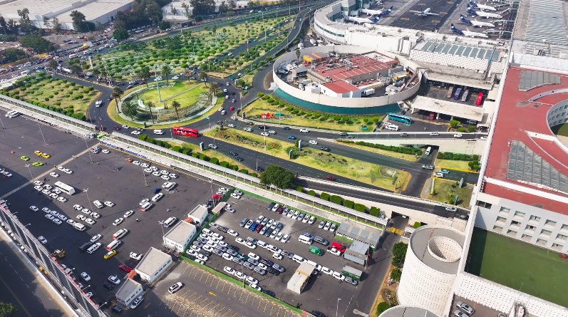 EL AICM INICIÓ LA REMODELACIÓN DE ESTACIONAMIENTOS. 