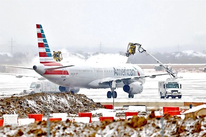 MILES DE VUELOS FUERON CANCELADOS POR TORMENTA EN EU